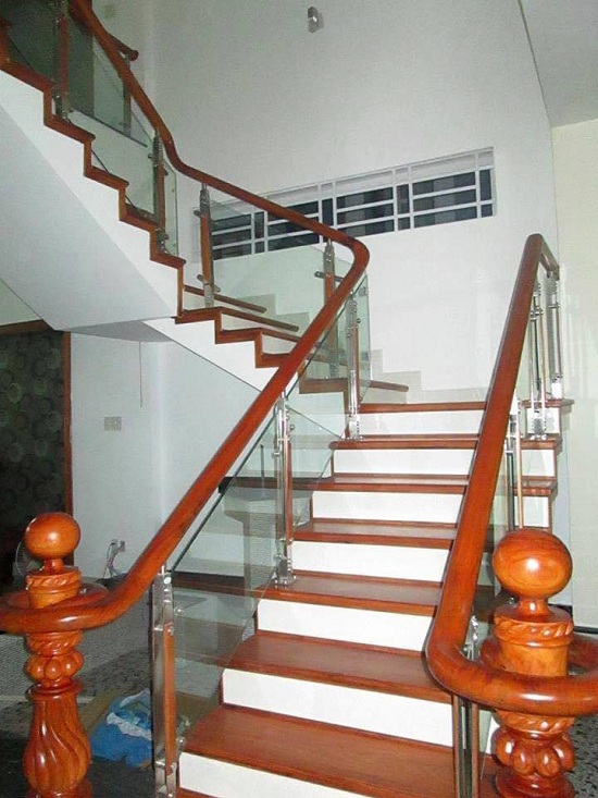 Cầu thang kính hiện đại Cầu thang kính hiện đại